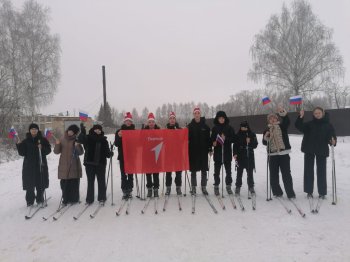 Первые на лыжне!